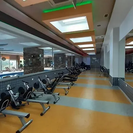 Crystal Park 2-56 Apartman *
