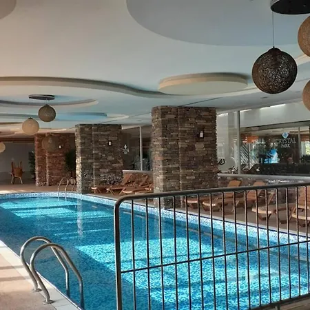 Apartman Crystal Park 2-56 *